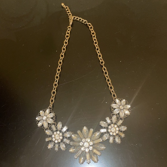 Rhinestone statement necklace - Picture 4 of 4